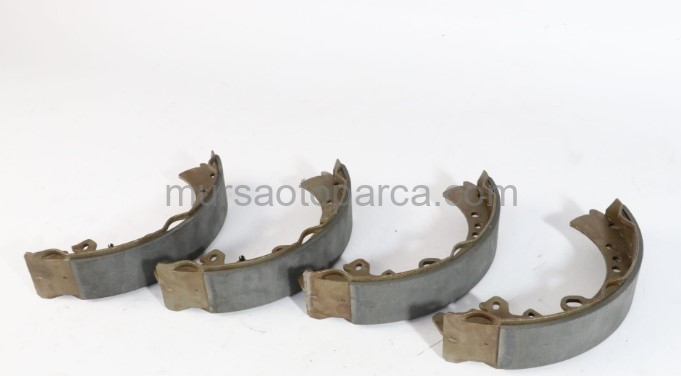Hilux 2006-2015 Hilux 2015 Sonrası Arka Fren Balatası Kampana 044950K070