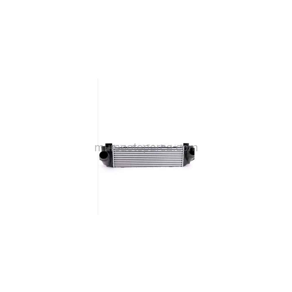 X3 F25-X4 F26 Turbo Radyatörü 11-18 17517823570 