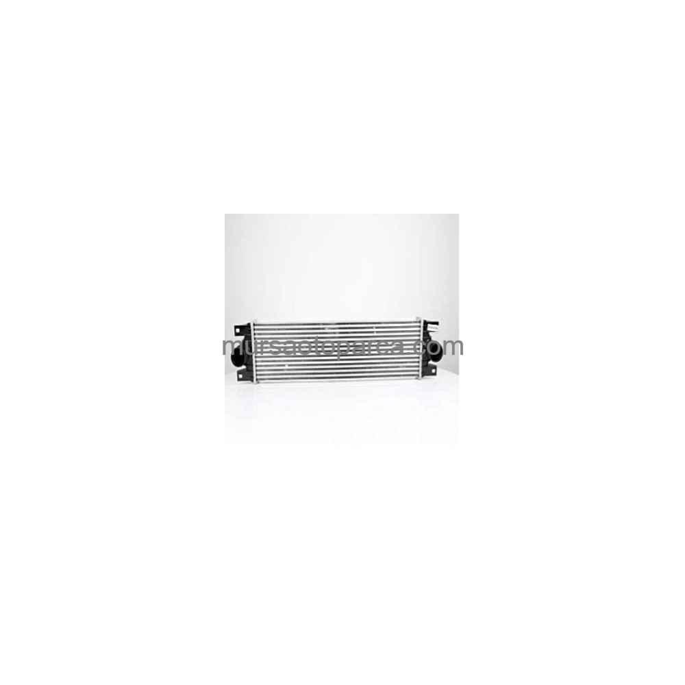 Master Turbo Radyatörü İntercooler 738 X 175.3 X 40 2011- 7701057121 