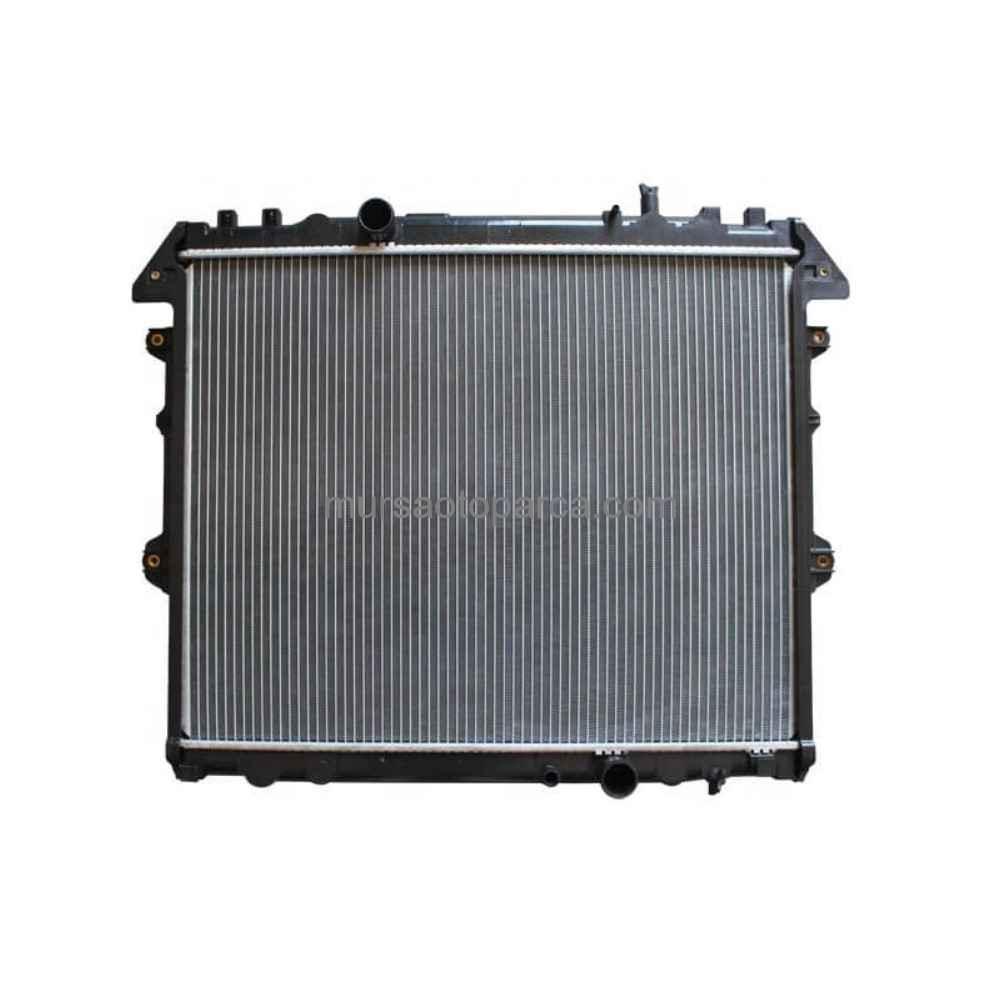 Toyota Hilux 2006 Sonrası Su Radyatörü 16400 0L140