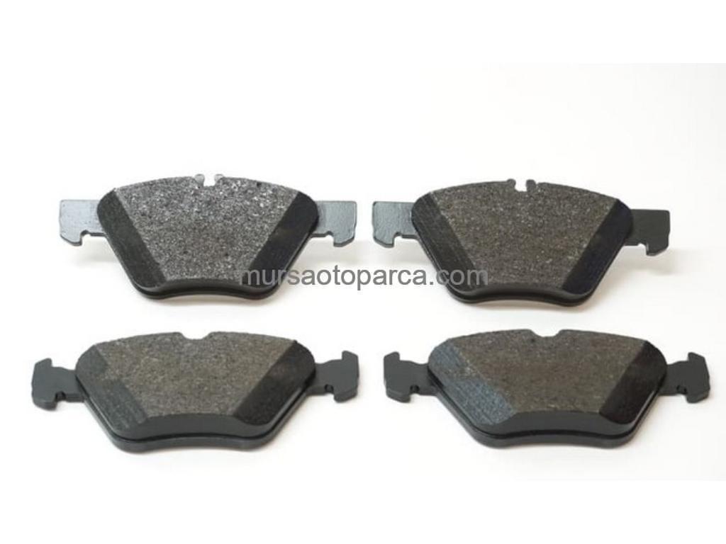Mercedes W208-W210 1995-2002 Ön Balata A0044200320