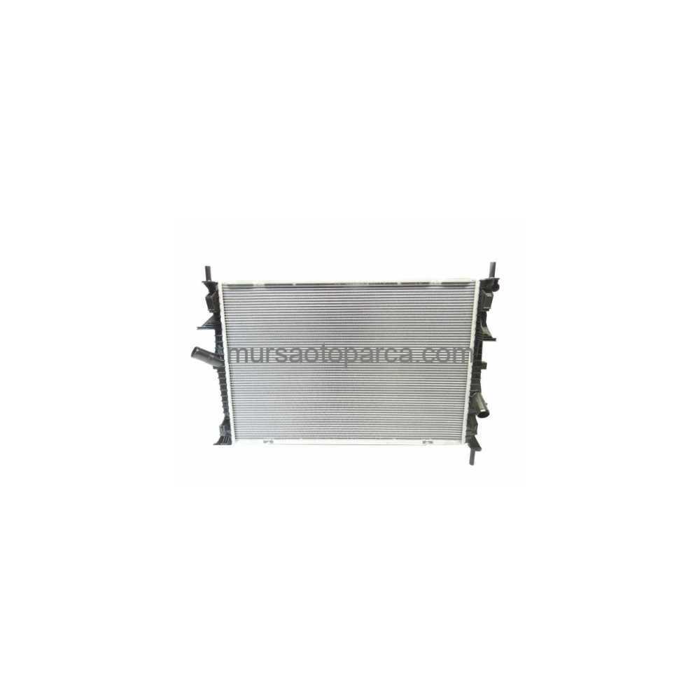 Transit V-347 Su Radyatörü Klimasız 672X358X26 06-14 6C11 8005 Ad 